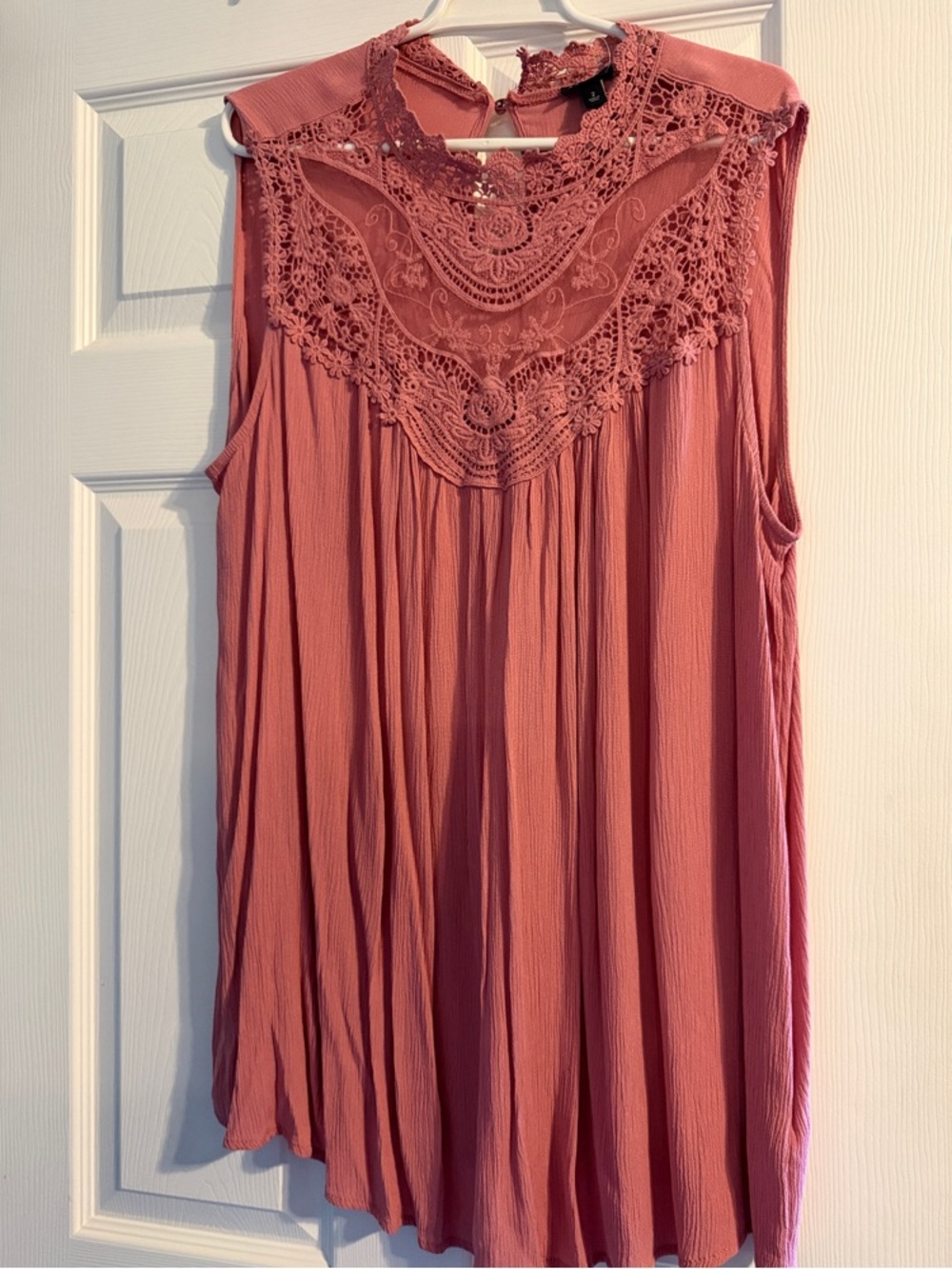 torrid Dusty Rose Crochet Yoke Sleeveless Camisole